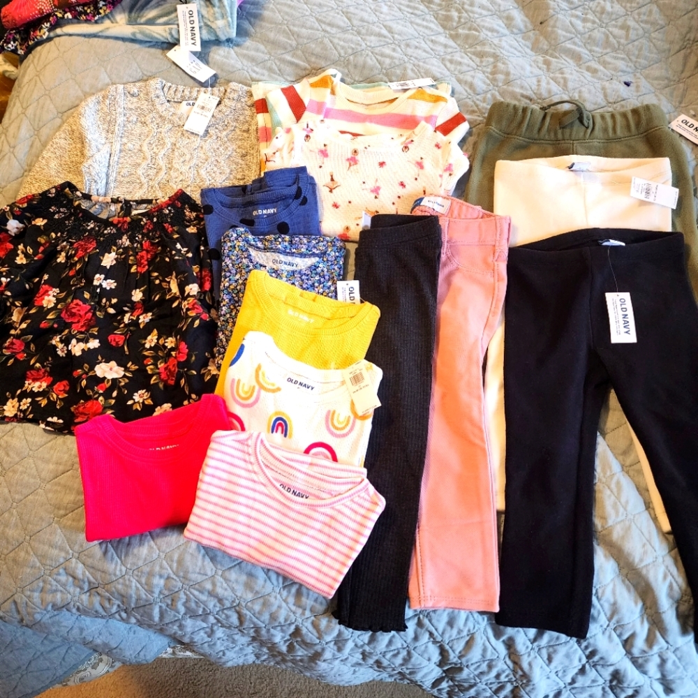 Nwt 2T Old Navy outfit lot